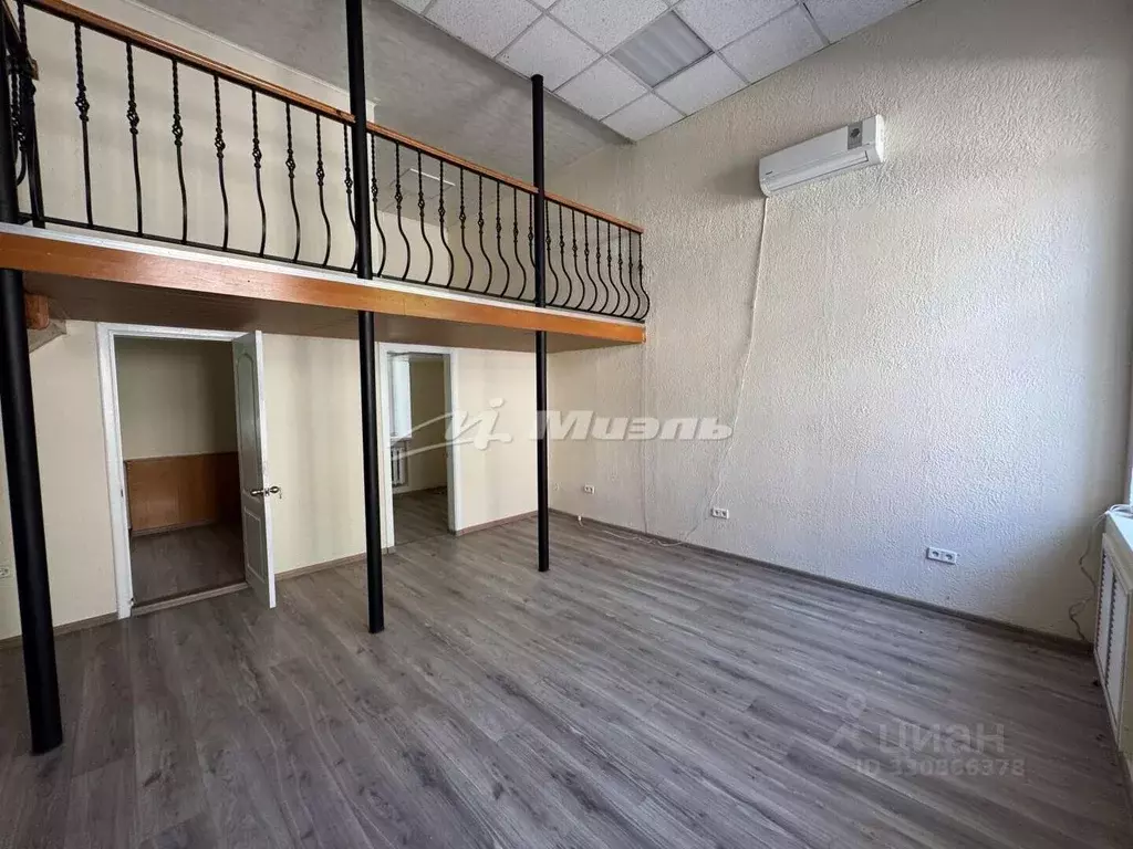 3-к кв. Крым, Симферополь ул. Маяковского, 7 (76.8 м) - Фото 1