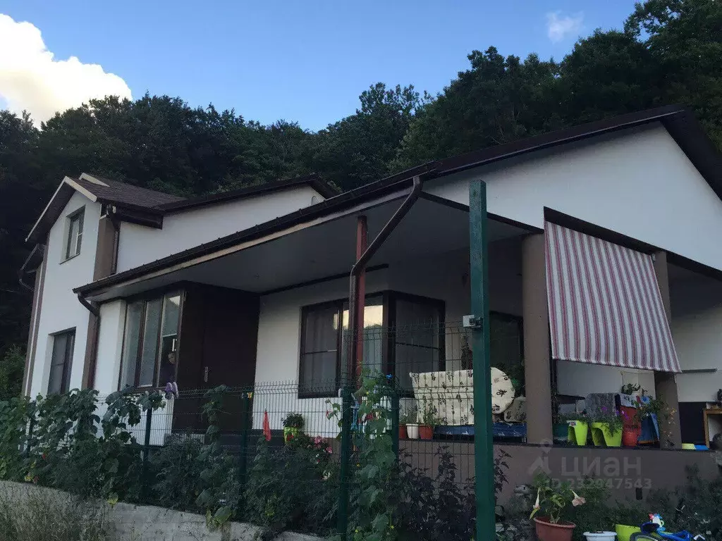 Дом в Краснодарский край, Туапсинский муниципальный округ, с. Агой, ... - Фото 1