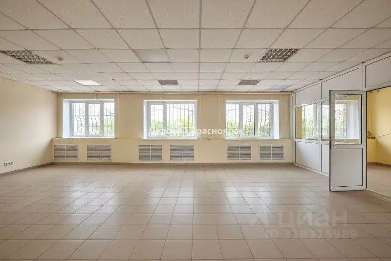 Помещение свободного назначения в Красноярский край, Красноярск ул. ... - Фото 1