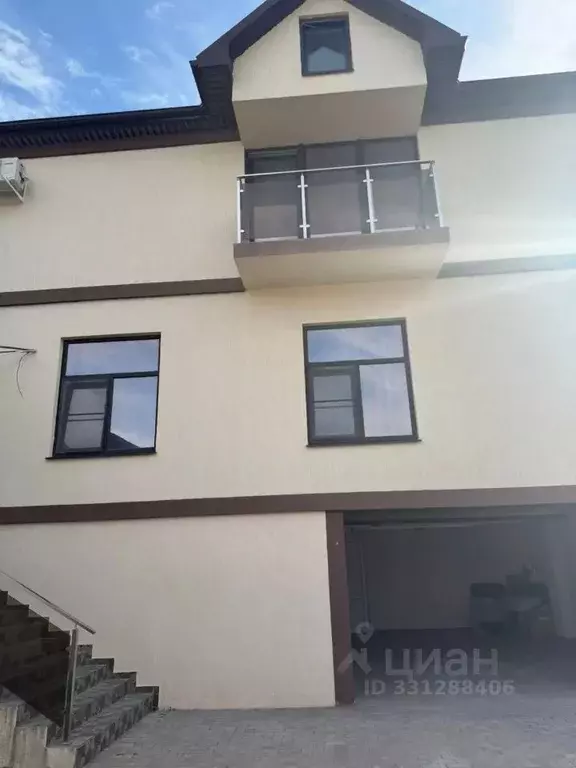 Коттедж в Краснодарский край, Новороссийск городской округ, с. ... - Фото 1