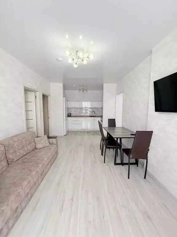 3-к кв. Крым, Симферополь ул. Бородина, 59 (70.0 м) - Фото 2