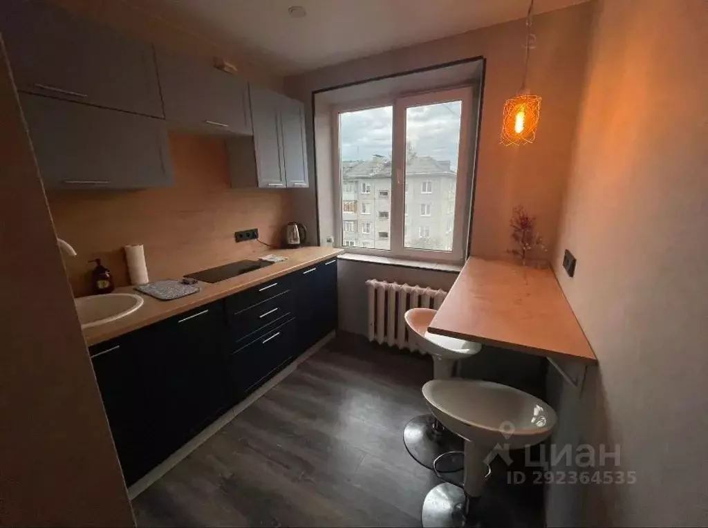 2-к кв. Томская область, Северск Лесная ул., 6Б (45.0 м) - Фото 2