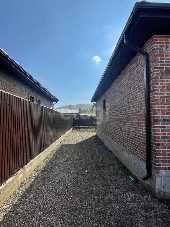 Дом в Адыгея, Майкоп Низпоташная ул. (130 м) - Фото 1