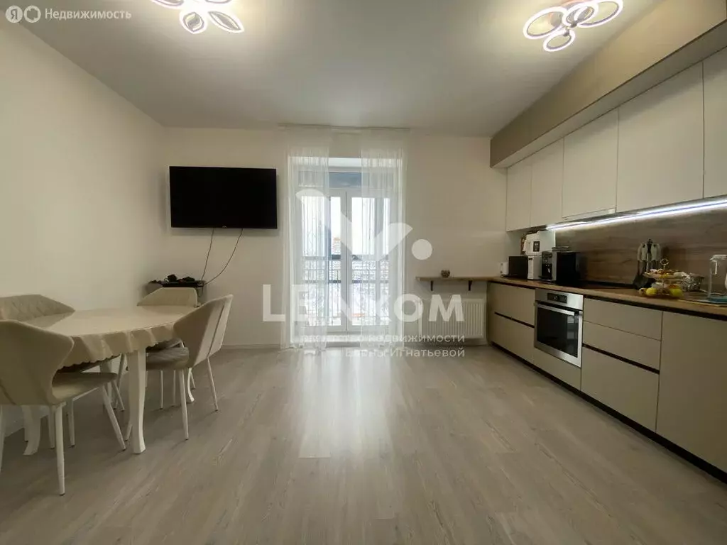 2-комнатная квартира: Ижевск, улица Архитектора П.П. Берша, 26 (73 м) - Фото 1