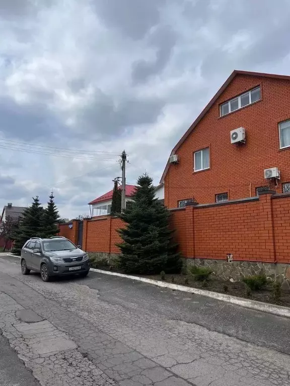 Дом в Курская область, Курск Триумфальная ул., 8 (400 м) - Фото 1
