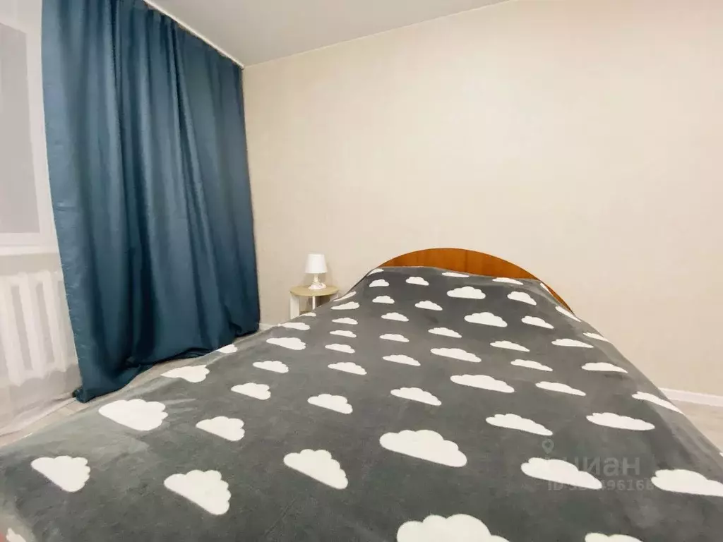 2-к кв. Челябинская область, Златоуст 3-й микрорайон проспекта имени ... - Фото 1