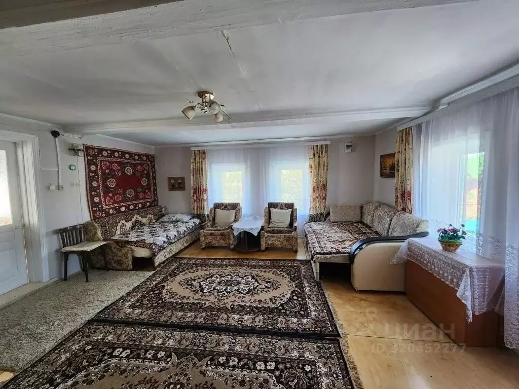 Дом в Башкортостан, Чишминский район, Алкинский сельсовет, д. ... - Фото 0