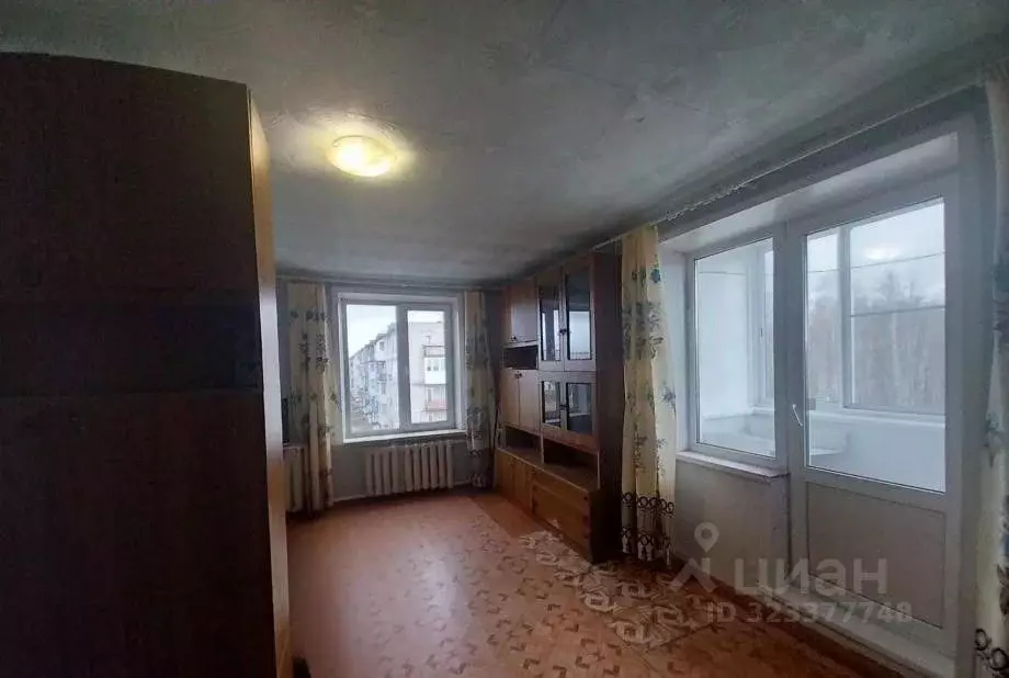 1-к кв. Пермский край, Александровск Яйва пгт, ул. 6-й Пятилетки, 16 ... - Фото 1