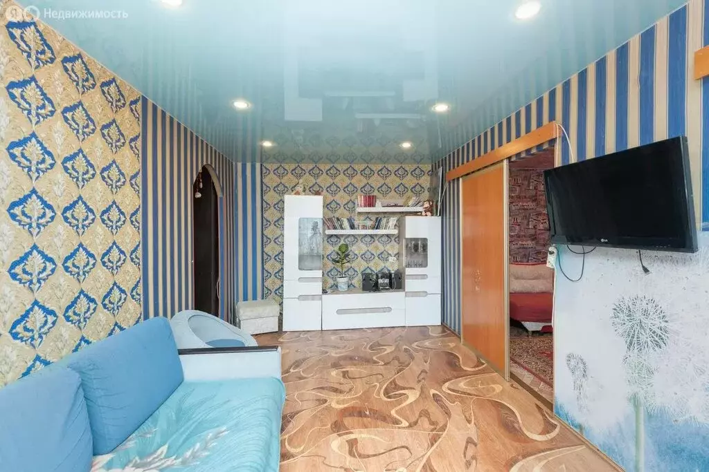 4-комнатная квартира: Пермь, Уральская улица, 88 (61 м) - Фото 1