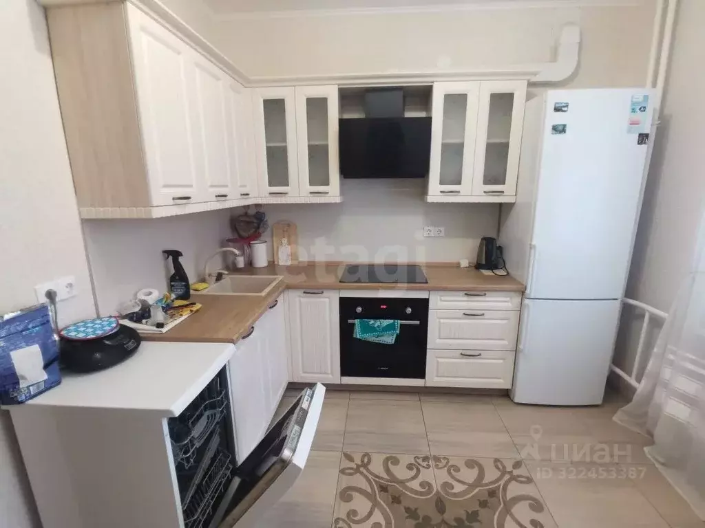 3-к кв. Коми, Сыктывкар ул. Клары Цеткин, 50 (67.1 м) - Фото 0