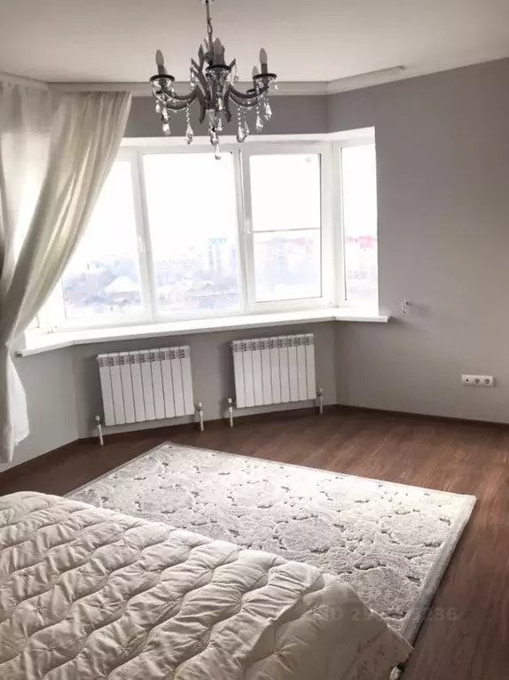 2-к кв. Астраханская область, Астрахань ул. Чугунова, 18 (80.0 м) - Фото 2