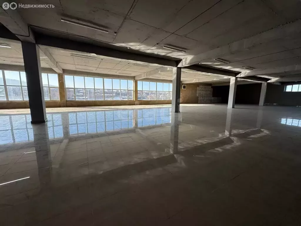 Торговая площадь (1000 м) - Фото 1