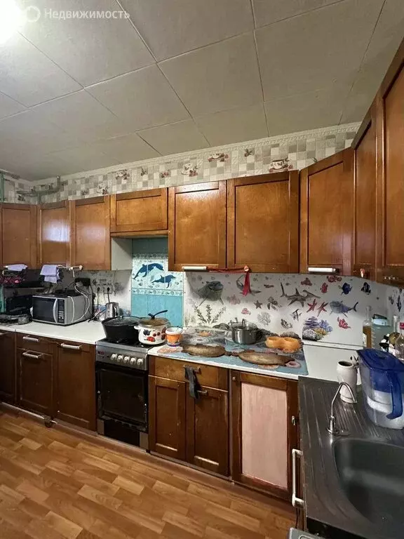 3-комнатная квартира: Псков, улица Петрова, 2 (67.7 м) - Фото 1