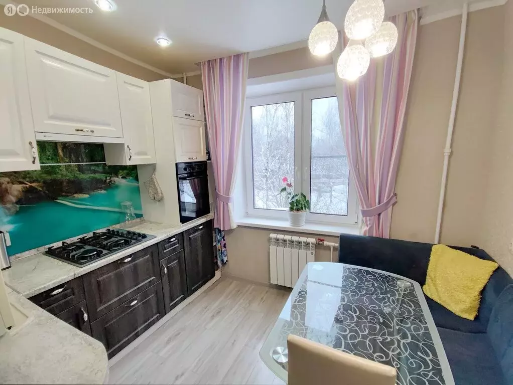 2-комнатная квартира: Наро-Фоминск, улица Полубоярова, 3 (50 м) - Фото 1