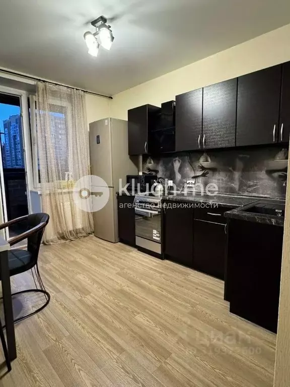 1-к кв. Татарстан, Казань ул. Рауиса Гареева, 102к2 (41.2 м) - Фото 0