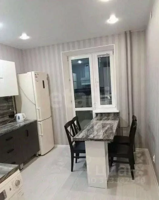 1-к кв. Тюменская область, Тюмень ул. Раушана Абдуллина, 2 (34.0 м) - Фото 1