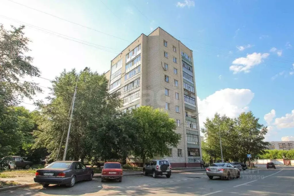 2-к кв. Тюменская область, Тюмень Таврическая ул., 2 (48.4 м) - Фото 0
