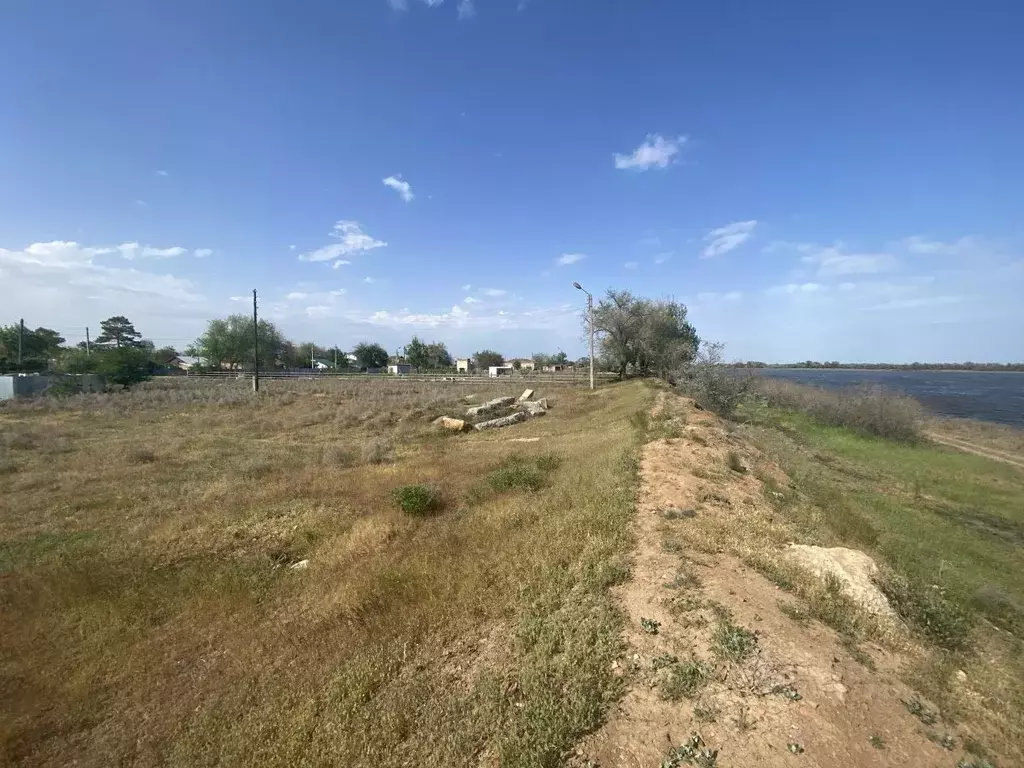 Участок в Астраханская область, Икрянинский район, пос. Анатолия ... - Фото 1