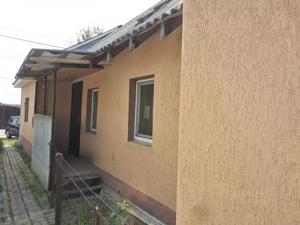 Дом в Белгородская область, Белгород Индустриальная ул., 115 (50 м) - Фото 0