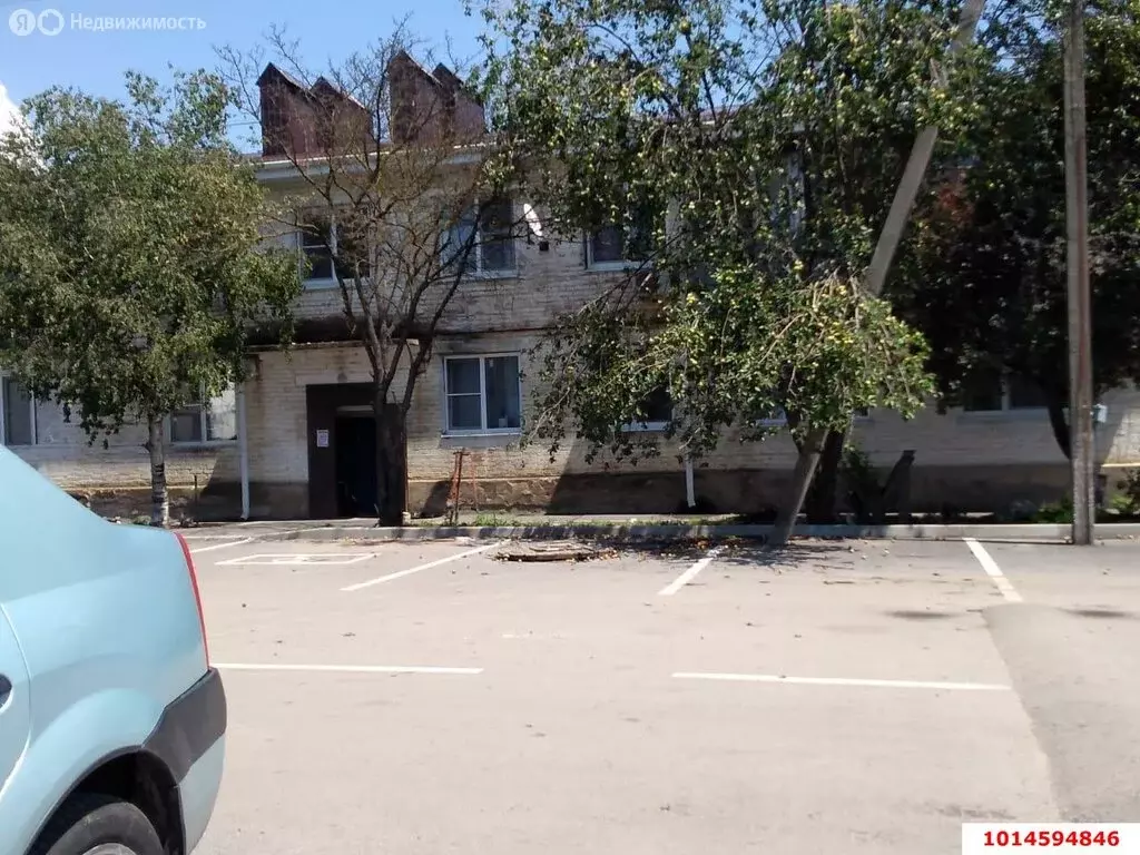 1-комнатная квартира: посёлок Прикубанский, улица Космонавтов, 1 (30 ... - Фото 0