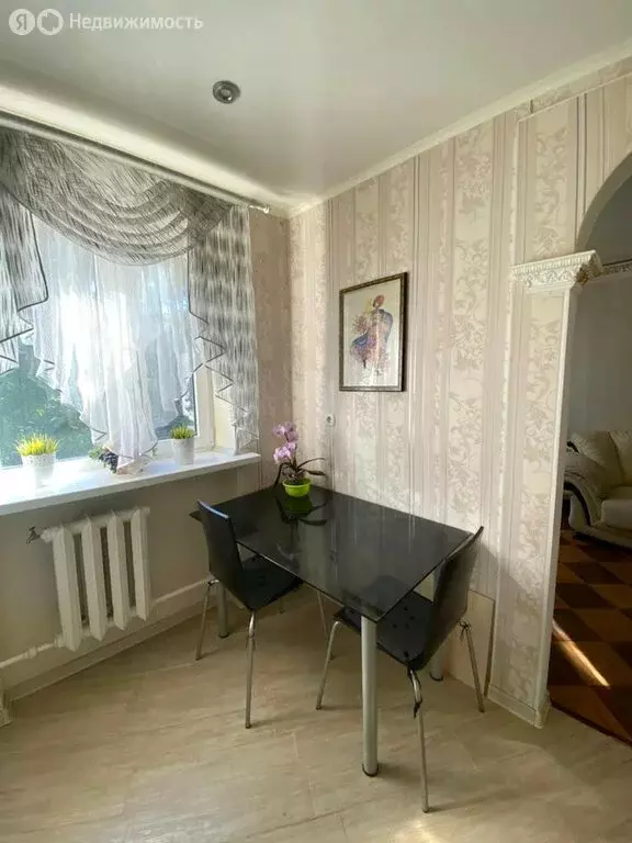 3-комнатная квартира: Армавир, улица Володарского, 10 (57.3 м) - Фото 1