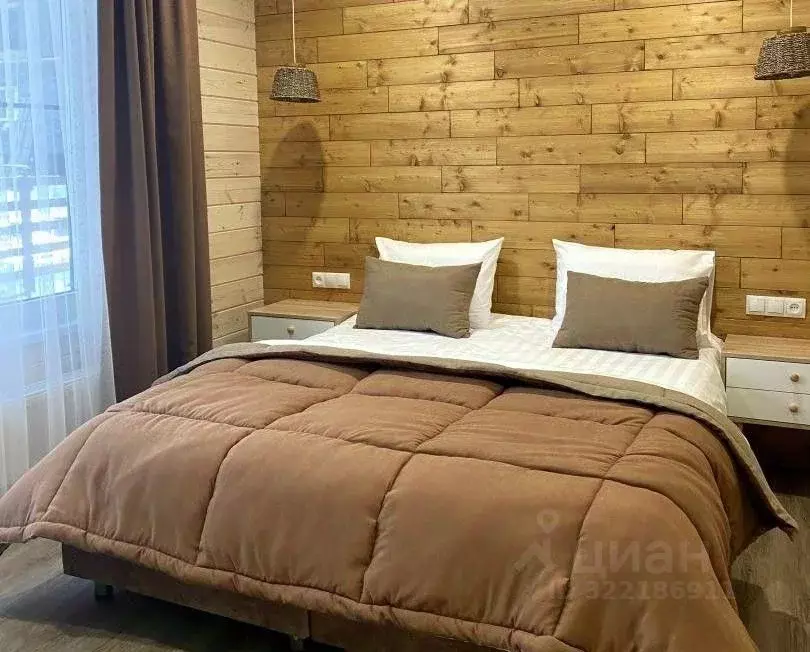 Дом в Карачаево-Черкесия, Зеленчукский район, с. Архыз ул. Банковская, ... - Фото 1