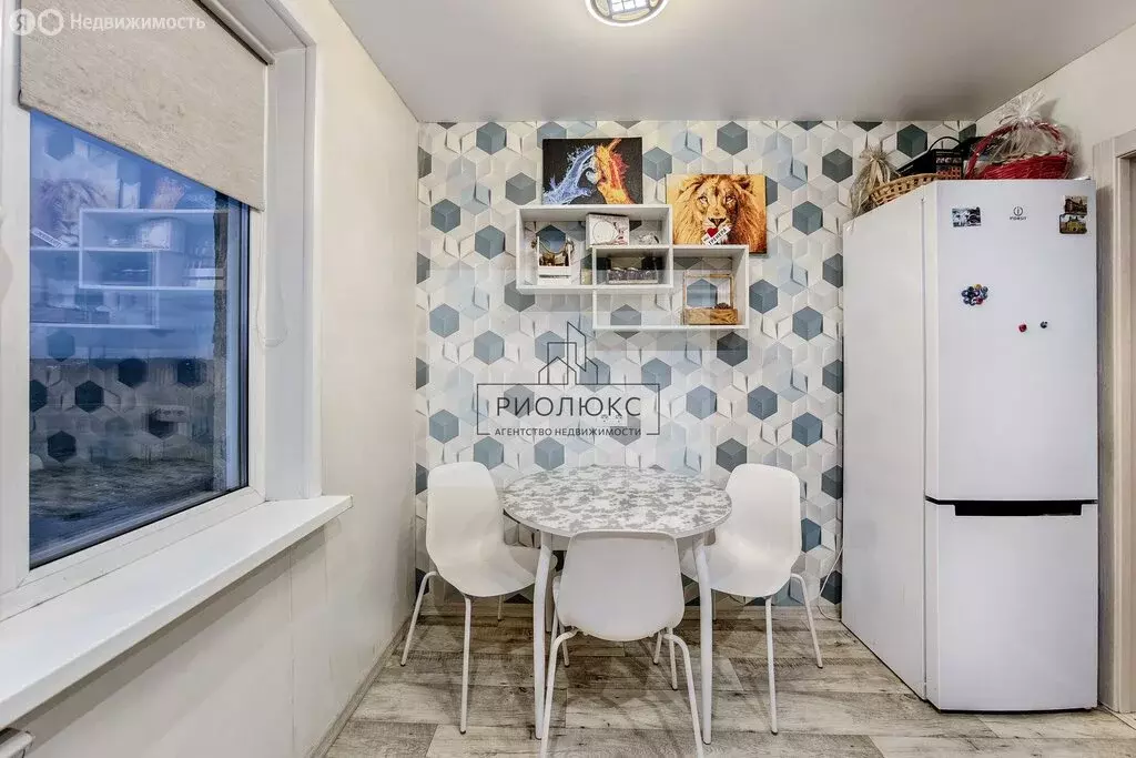 2-комнатная квартира: Челябинск, улица Профессора Благих, 81 (49.7 м) - Фото 1