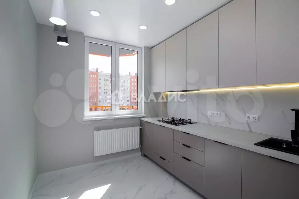 1-к. квартира, 43 м, 3/9 эт. - Фото 1