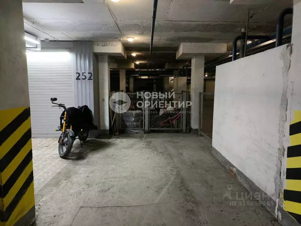 Гараж в Свердловская область, Екатеринбург ул. Анатолия Мехренцева, ... - Фото 2