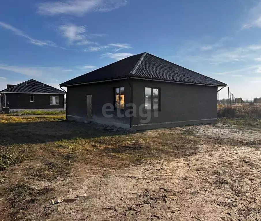 Дом в Брянская область, Брянский район, с. Глинищево ул. Главная (115 ... - Фото 1