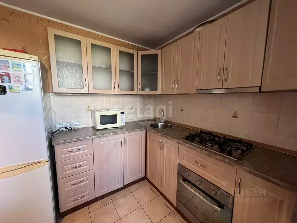 2-к кв. Крым, Сакский район, Новофедоровка пгт ул. Героев (55.4 м) - Фото 1