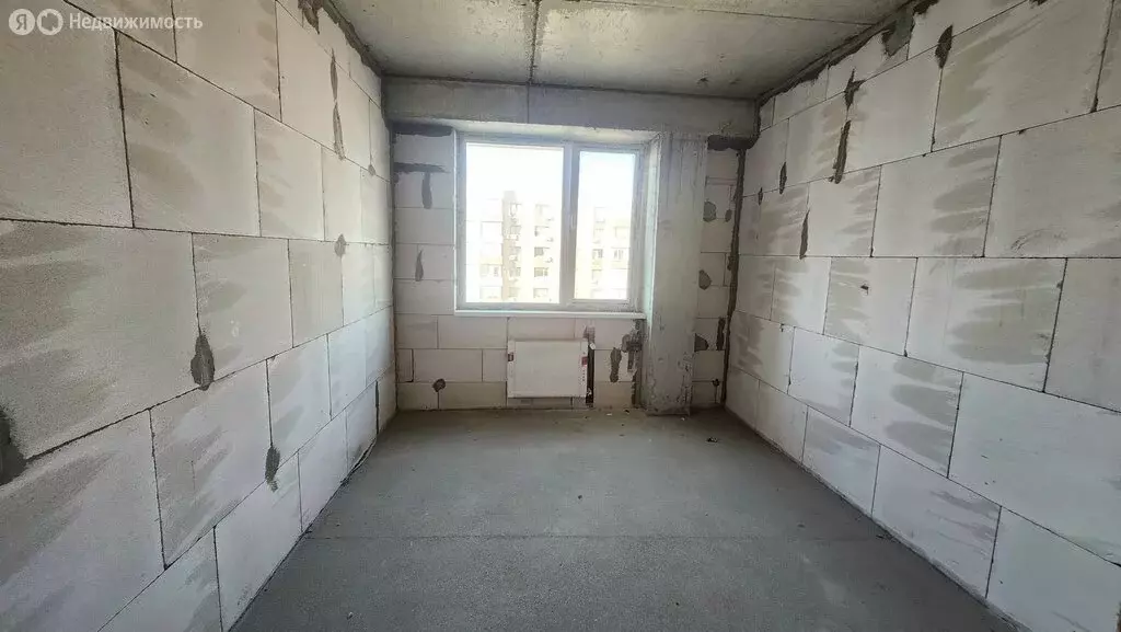3-комнатная квартира: Севастополь, улица Токарева, 18В (73 м) - Фото 0