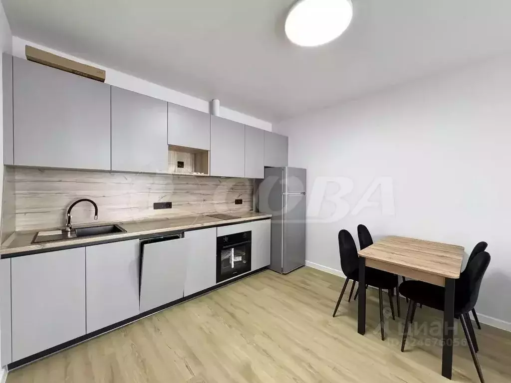 2-к кв. Тюменская область, Тюмень Профсоюзная ул., 61 (65.0 м) - Фото 2