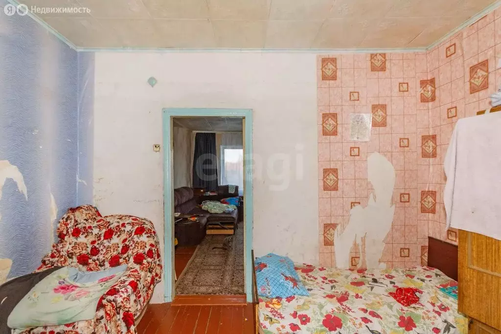 3-комнатная квартира: посёлок Октябрьский, Молодёжная улица, 13 (64 м) - Фото 2