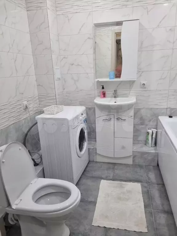 1-к. квартира, 41 м, 3/15 эт. - Фото 0