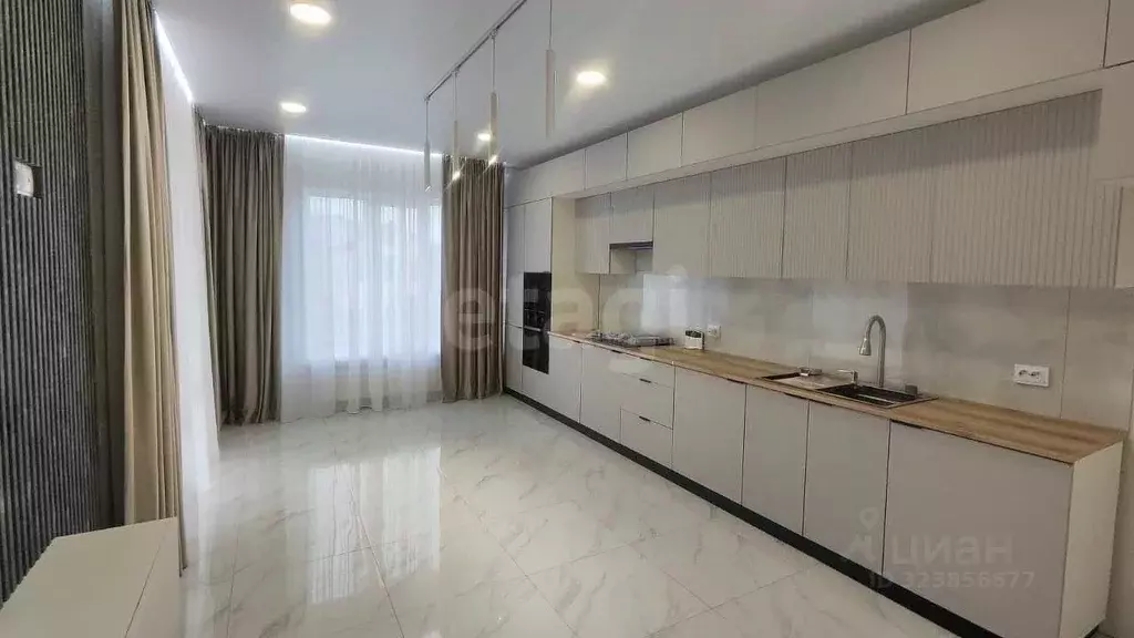 Дом в Ставропольский край, Михайловск Шпаковский район, ул. Михаила ... - Фото 0