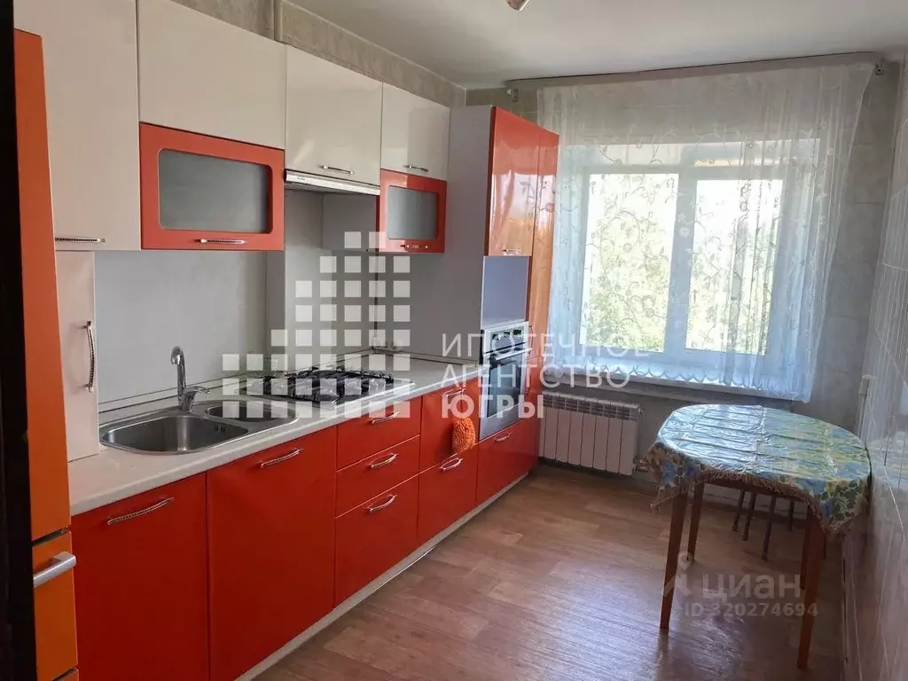2-к кв. Ханты-Мансийский АО, Ханты-Мансийск ул. Гагарина, 130 (50.4 м) - Фото 1