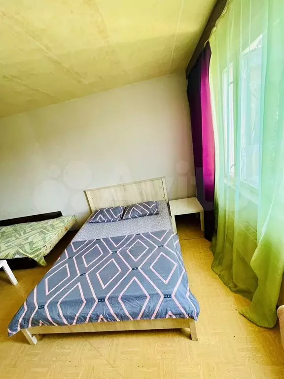 Комната 20 м в 3-к., 5/5 эт. - Фото 1