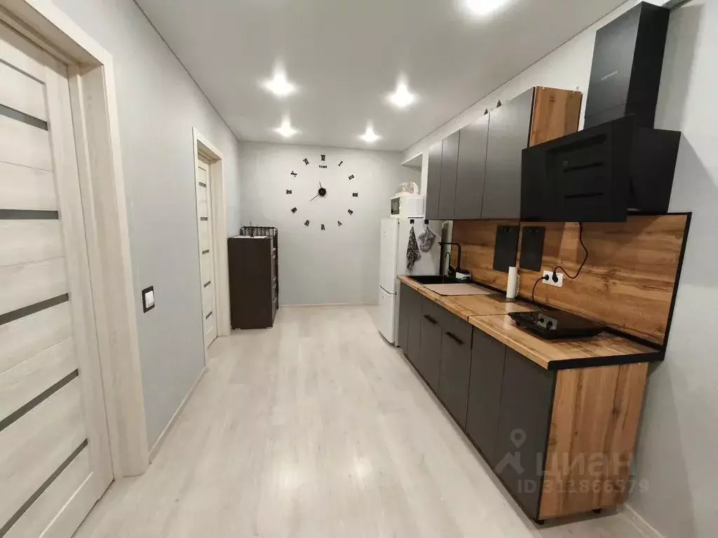 2-к кв. Челябинская область, Миасс ул. 8 Июля, 22 (58.0 м) - Фото 2