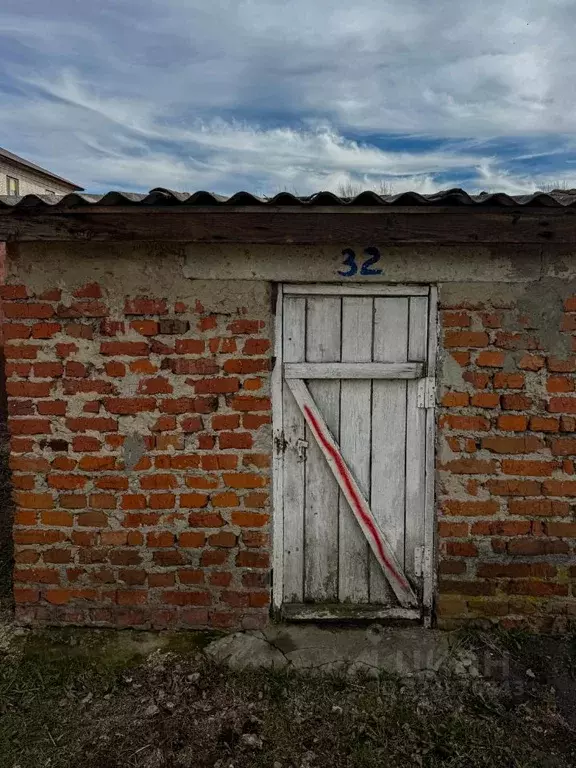 Помещение свободного назначения в Орловская область, Кромы пгт ул. К. ... - Фото 1