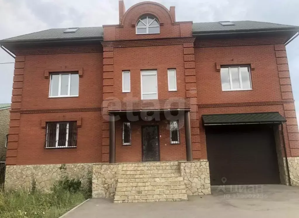 Дом в Омская область, Омск ул. Правый Берег Иртыша, 200А (990 м) - Фото 1