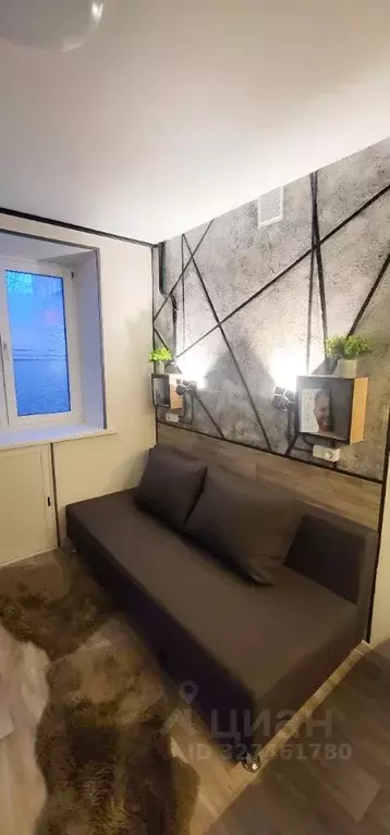 Студия Свердловская область, Екатеринбург ул. Малышева, 152 (15.0 м) - Фото 1