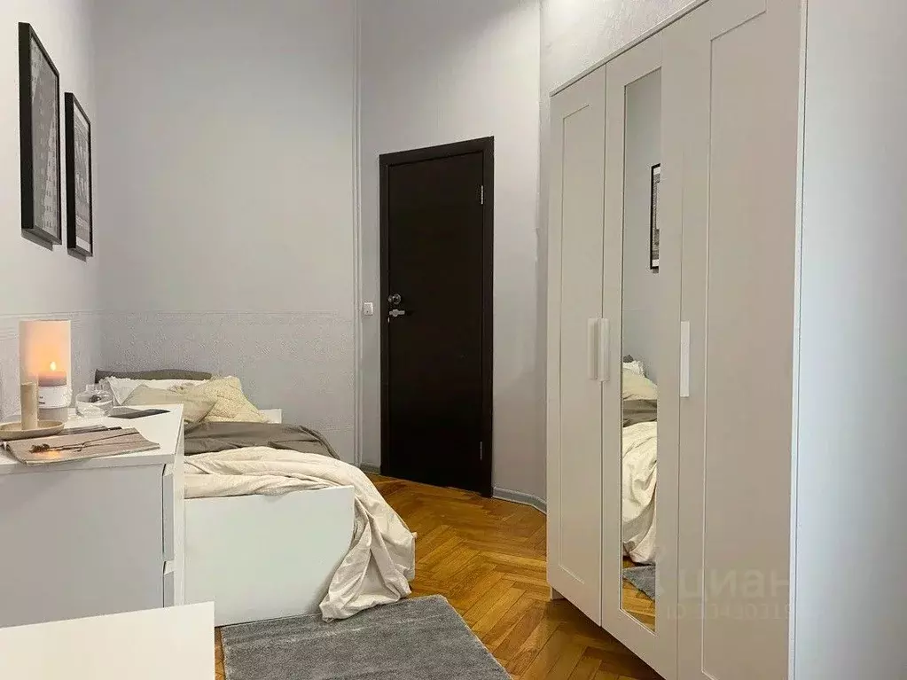 Комната Москва Кутузовский просп., 18 (11.0 м) - Фото 1