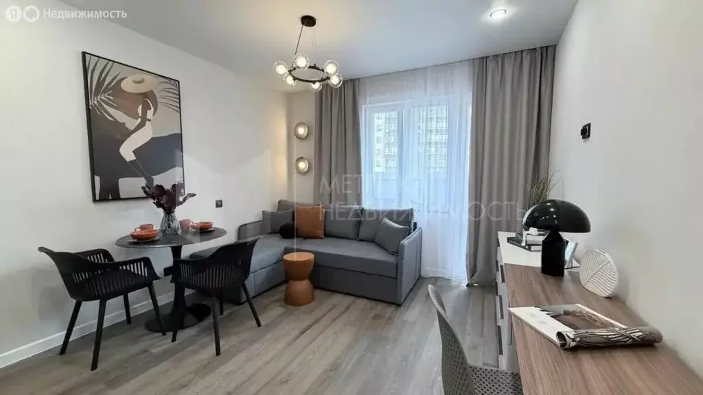 Квартира-студия: Тюмень, улица Новосёлов, 113 (27 м) - Фото 2