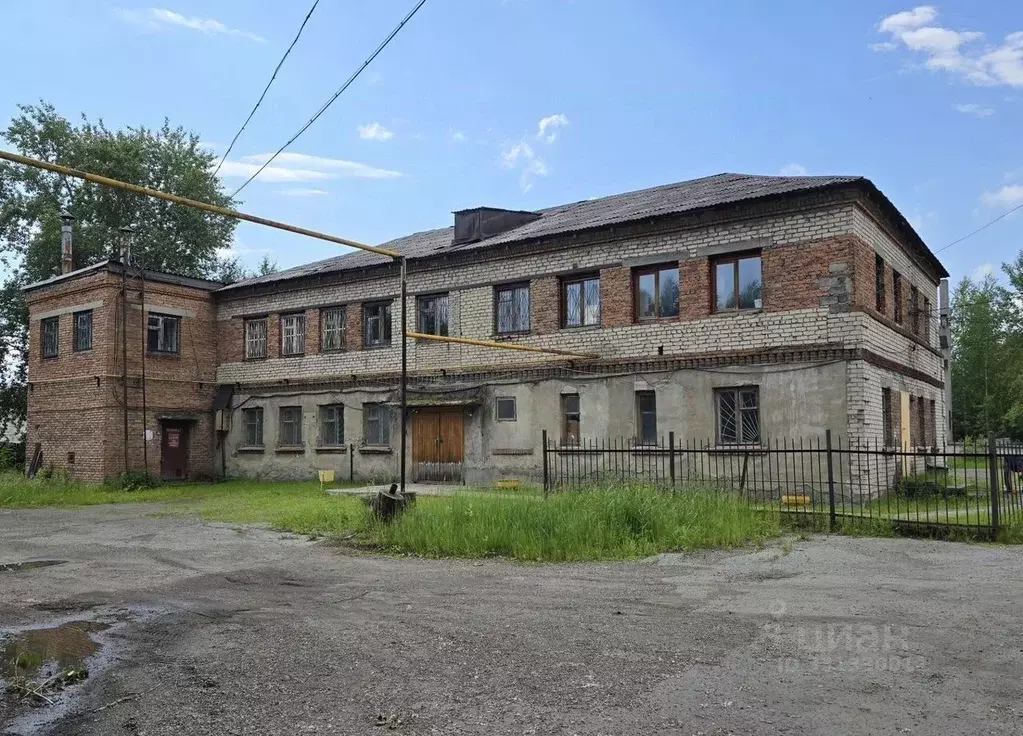 Помещение свободного назначения в Свердловская область, Серов ул. ... - Фото 2
