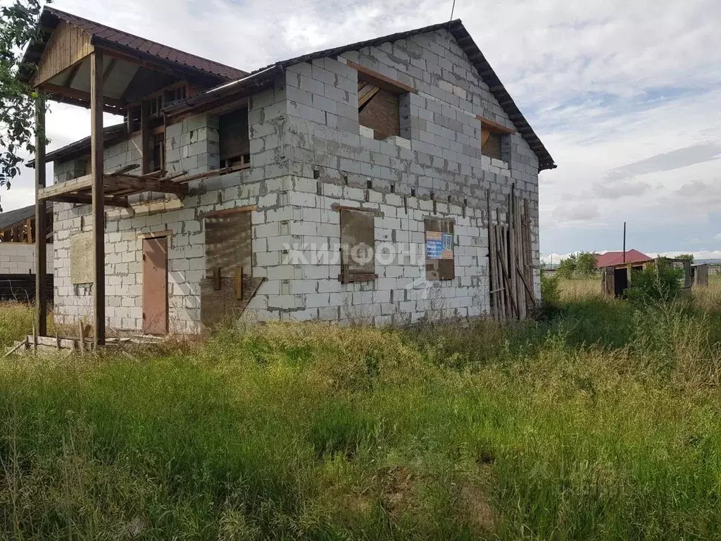 Дом в Хакасия, Усть-Абаканский район, пос. Расцвет ул. 70 лет Победы ... - Фото 1