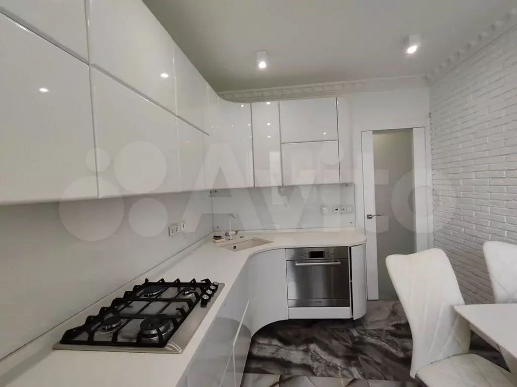 2-к. квартира, 76 м, 7/8 эт. - Фото 0