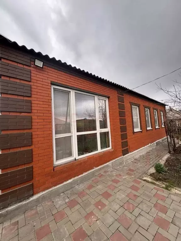 Дом в Ростовская область, Новошахтинск ул. Павлова, 19 (100 м) - Фото 1