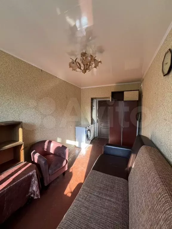 Комната 12,8 м в 8-к., 4/4 эт. - Фото 1