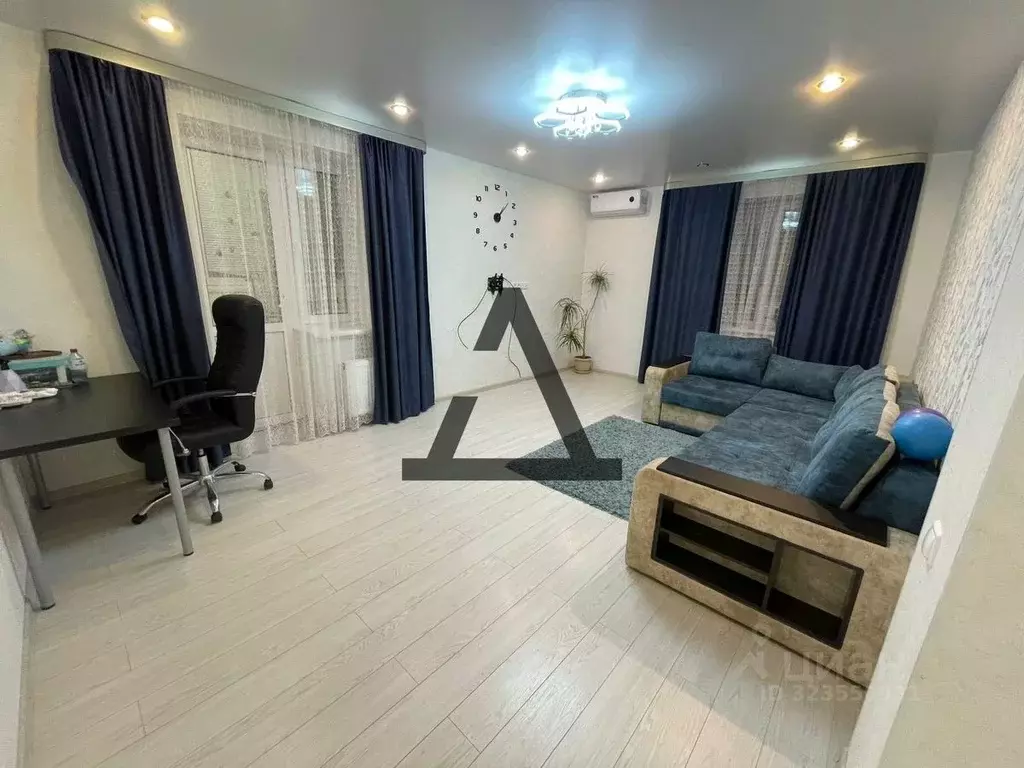 3-к кв. Самарская область, Самара бул. Засамарская Слобода, 1 (92.0 м) - Фото 0